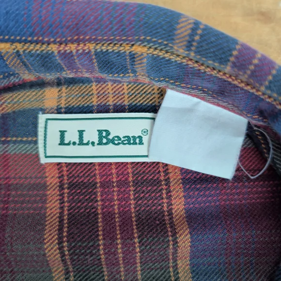 Ladies' Vintage LL Bean Plaid Button Up Shirt - Picture 7 of 9